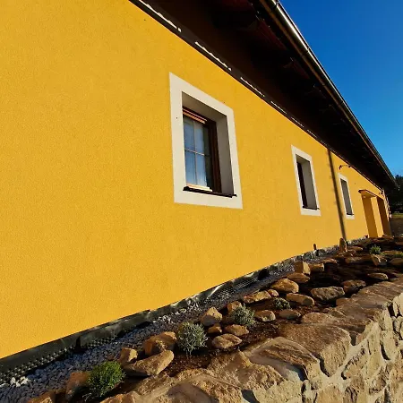 Rybarska 3*