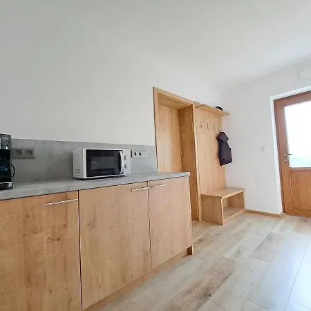 Rybářská 3*